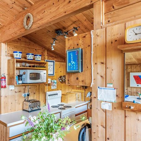 Scandinavian Style Lodge In Rock Wadebridge Zewnętrze zdjęcie