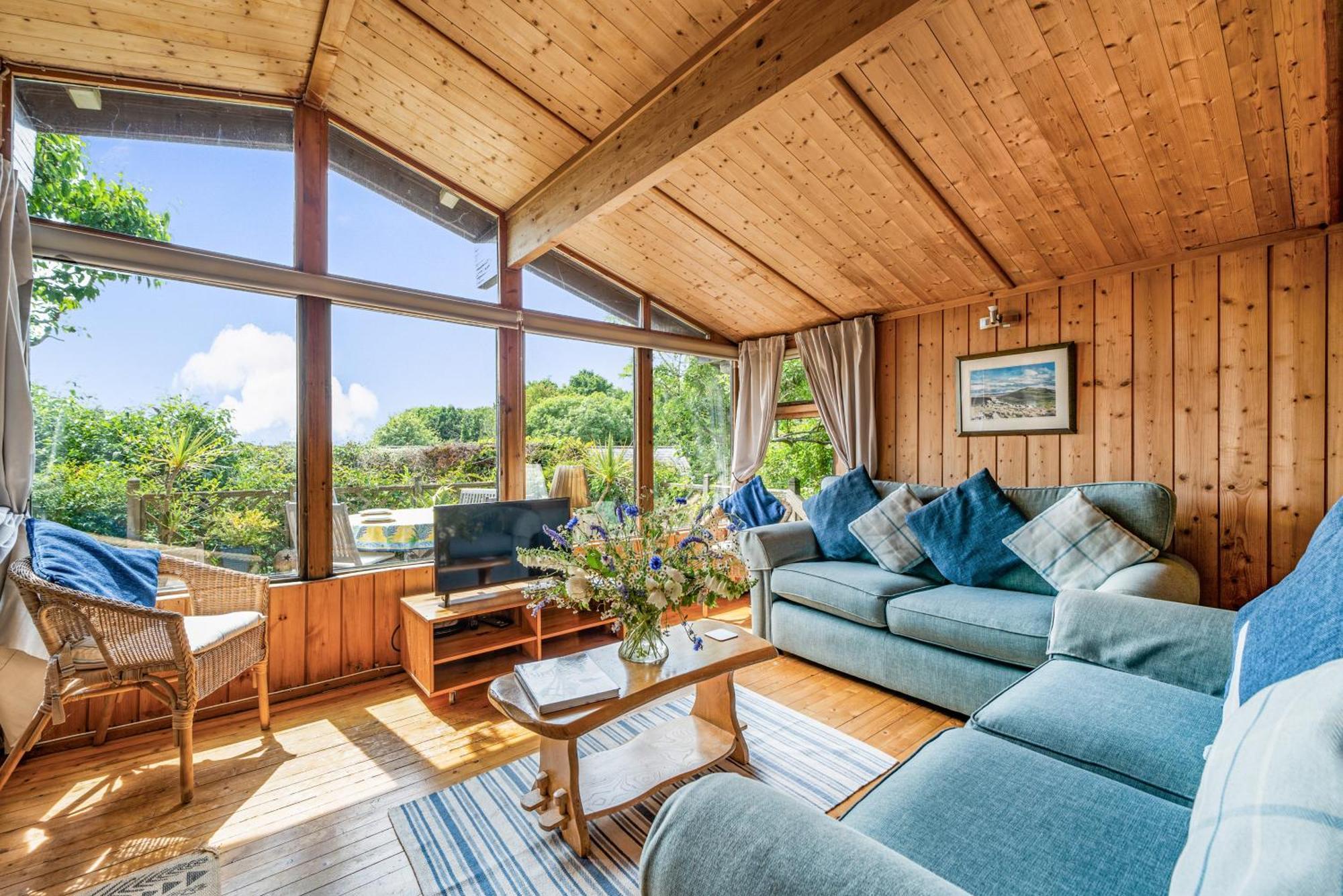Scandinavian Style Lodge In Rock Wadebridge Zewnętrze zdjęcie
