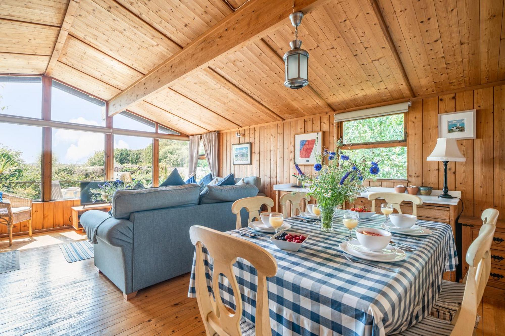Scandinavian Style Lodge In Rock Wadebridge Zewnętrze zdjęcie